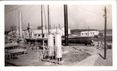 Vintage 1930s 40s oil - 1930s-40s,