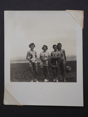 Vintage photo 1930s-40s